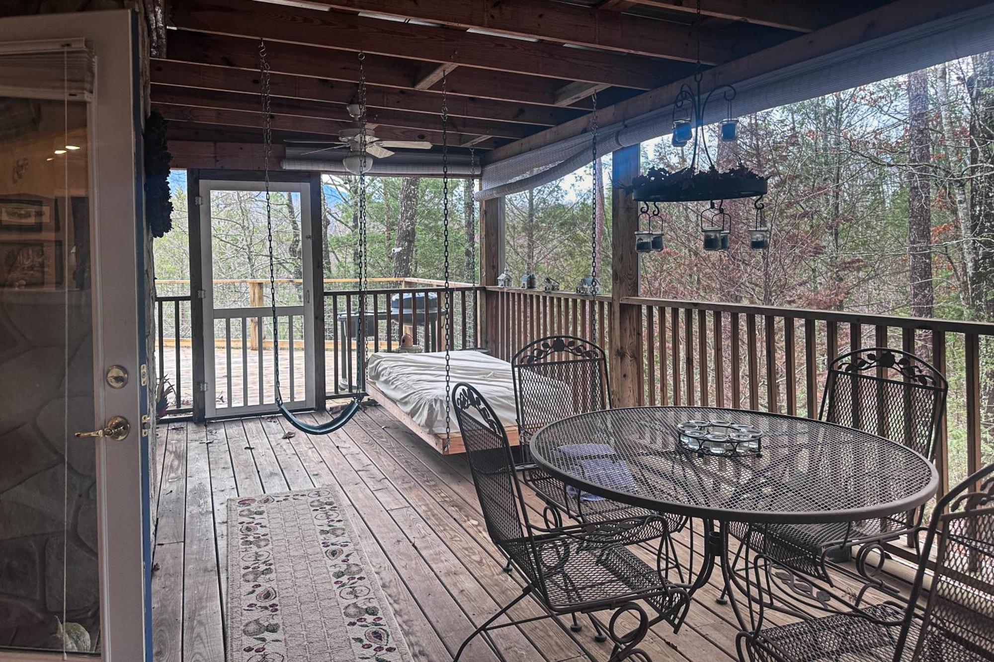Daisy'S Enchanted Cottage Gatlinburg Exterior photo